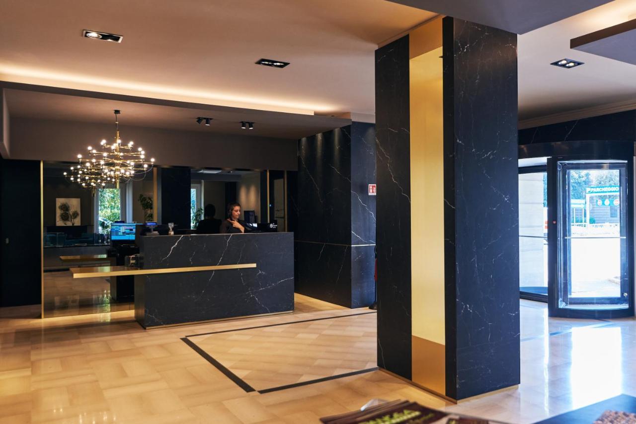 Hotel Poledrini 폴리뇨 외부 사진