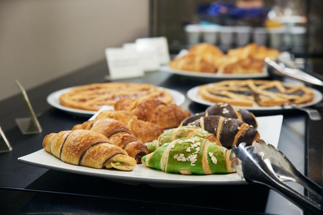 Hotel Poledrini 폴리뇨 외부 사진